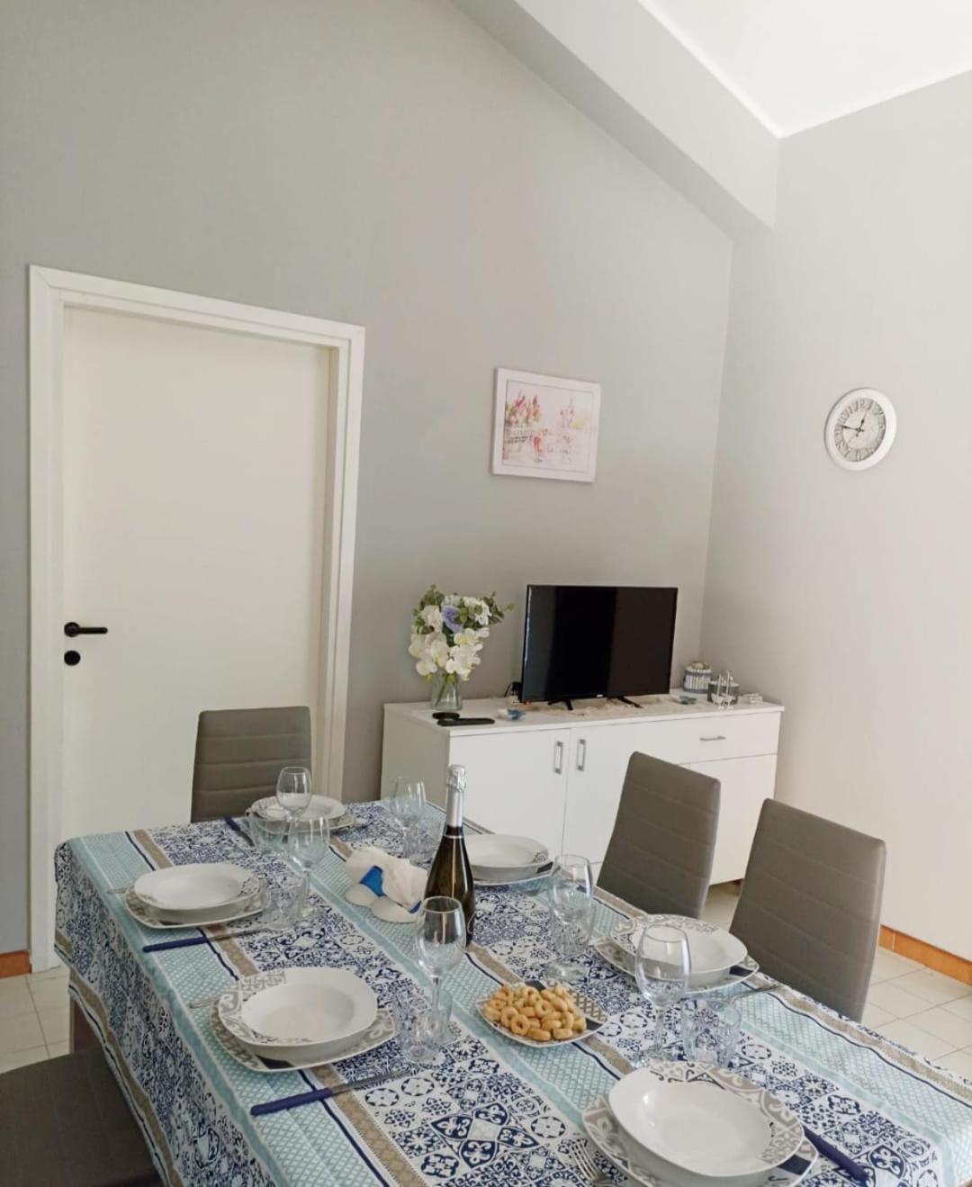Ranieli Apartments Drapia Ngoại thất bức ảnh